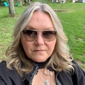 Meet your Posher, Tracy angelina